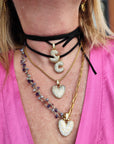 Collana choker lettera