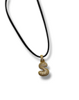 Collana choker lettera