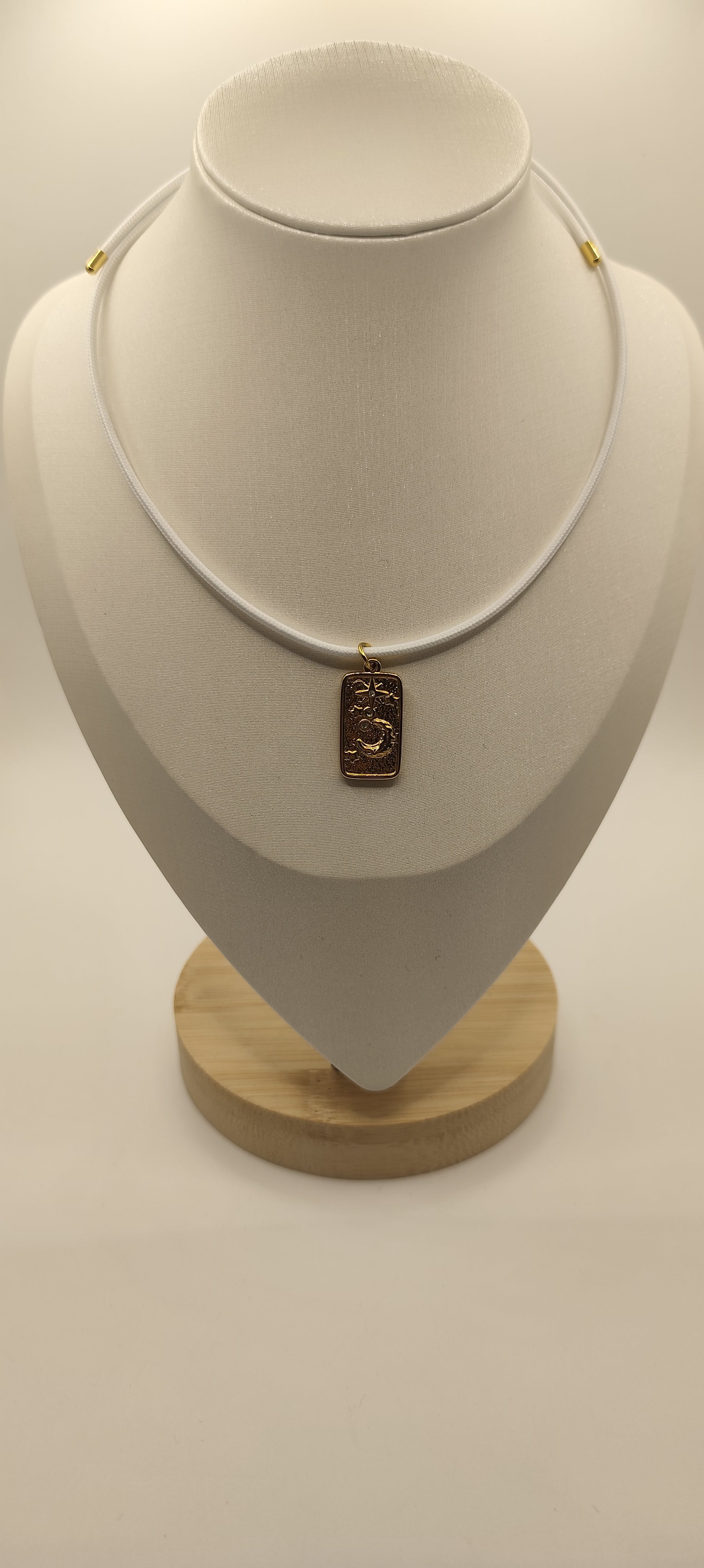 Collana Magnetica