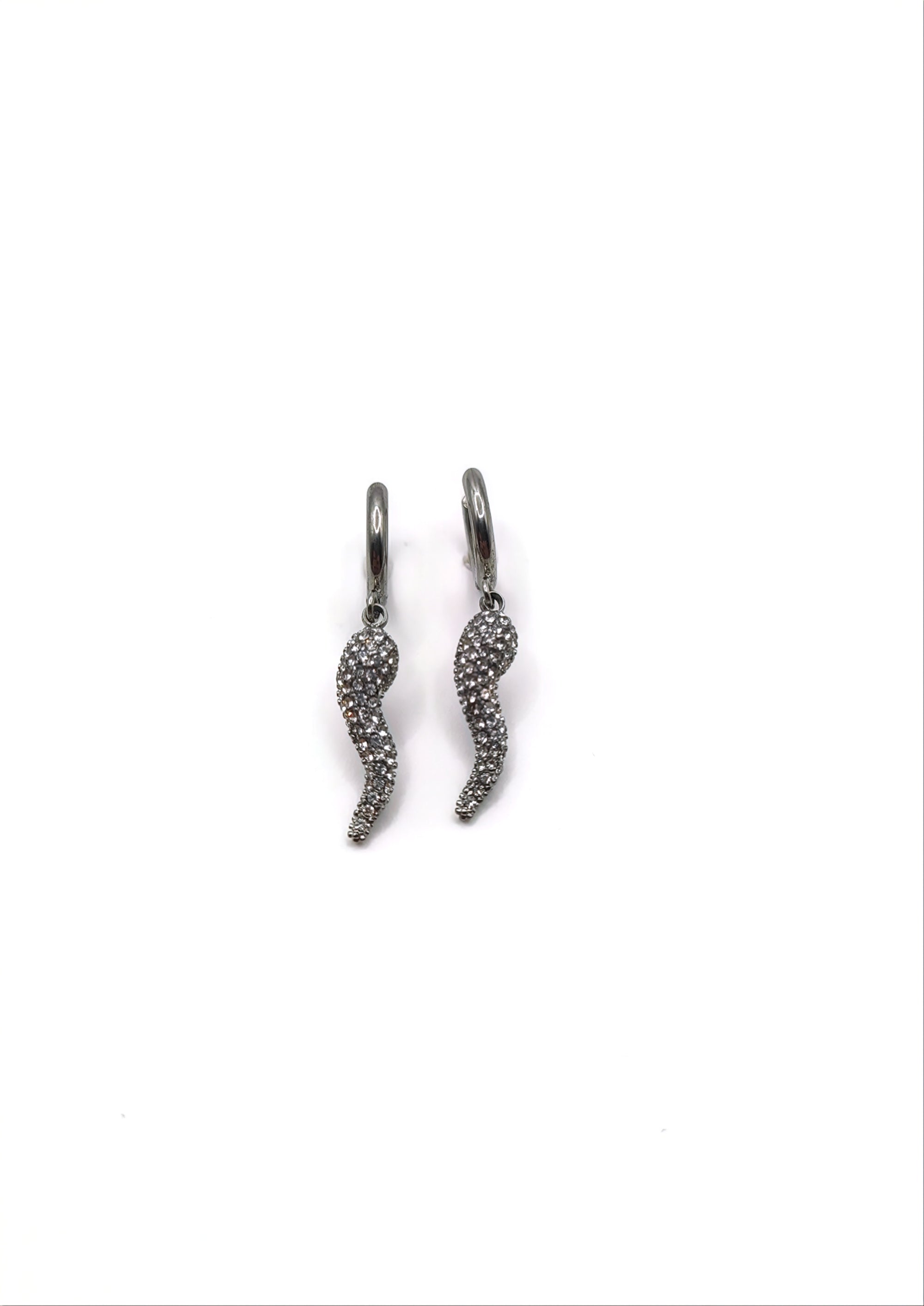 Orecchini in Argento 925 con cornetto portafortuna rosa e zirconi – Group S.r.l Orecchini in Argento 925 con cornetto portafortuna rosa e zirconi – Group S.r.l