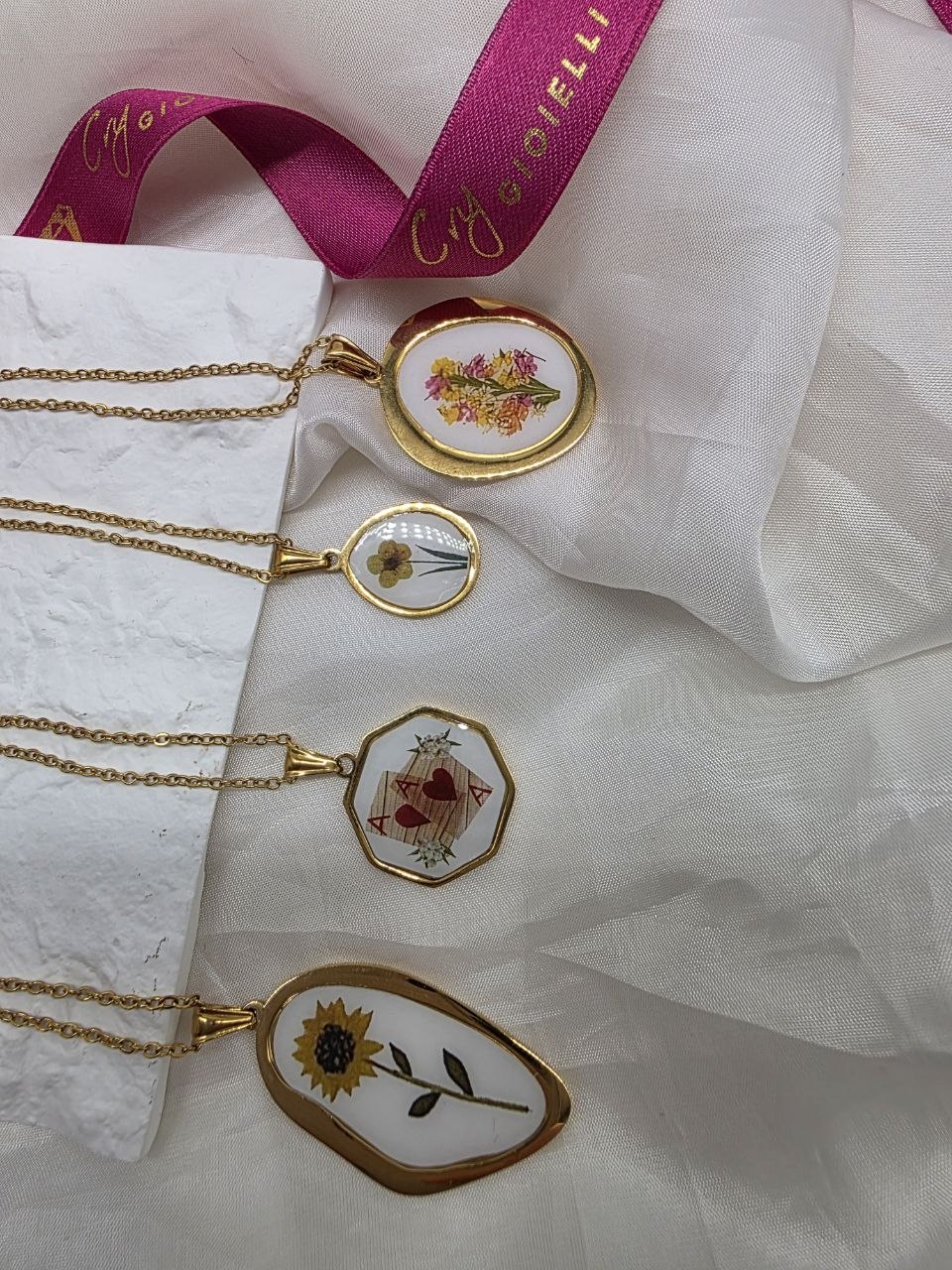 Collana Fiore giallo