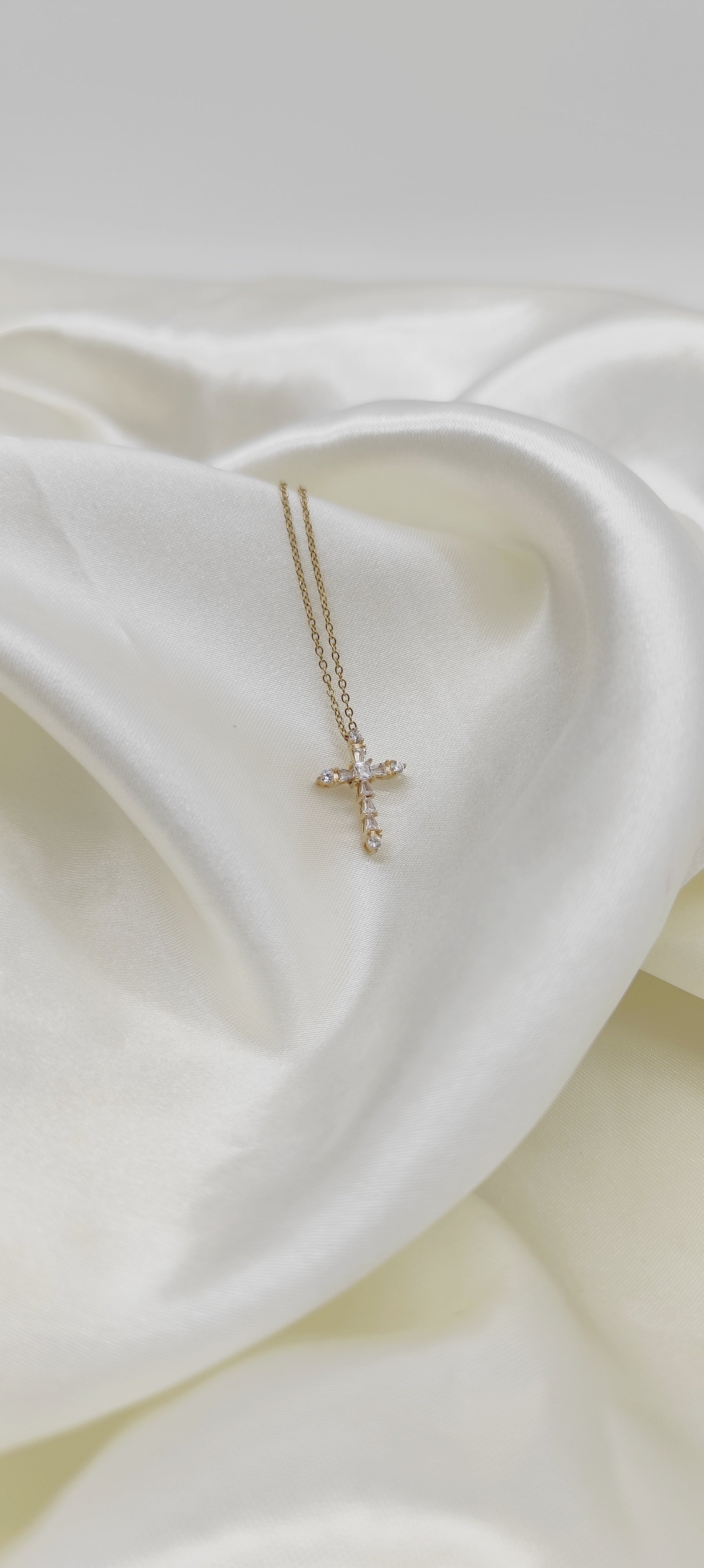 Collana Croce